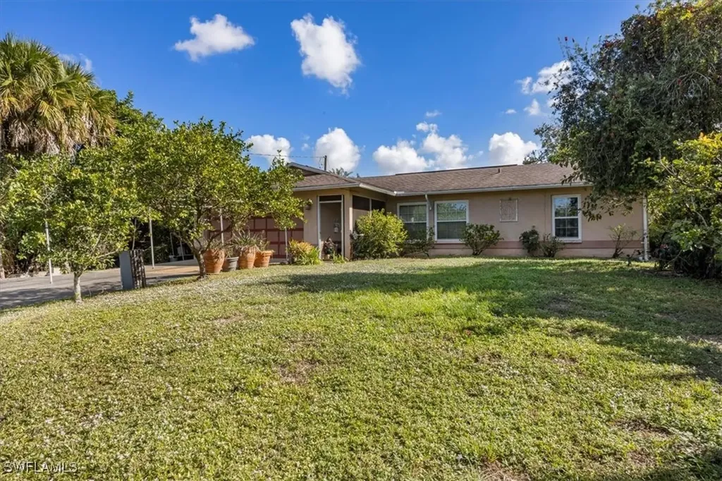 840 14th Street NE Naples FL 34120