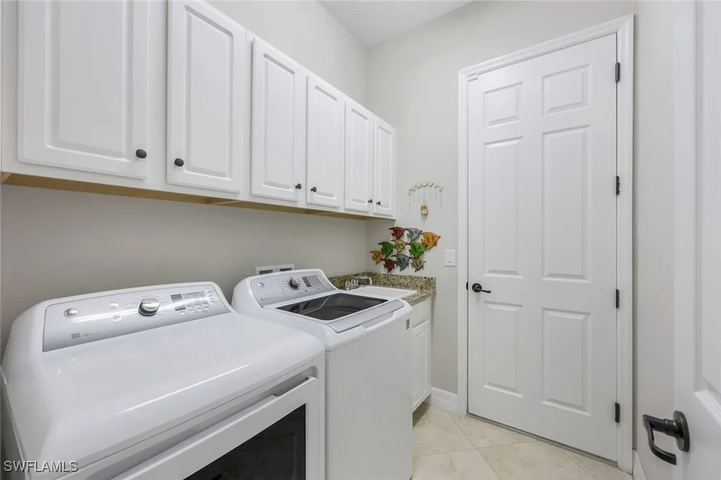 28087 Kerry Court Bonita Springs FL 34135