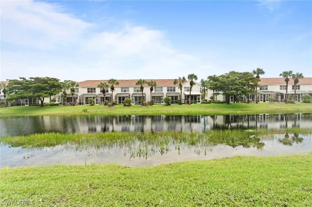 941 Hampton Circle Naples FL 34105