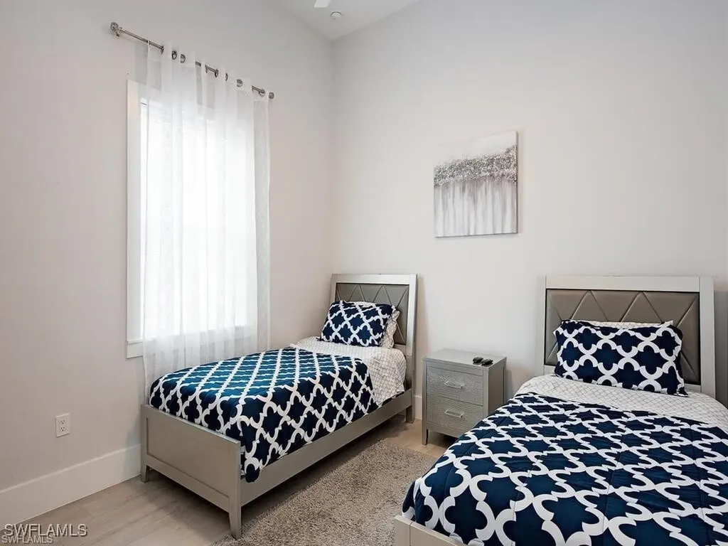 710 Soll Street Naples FL 34109