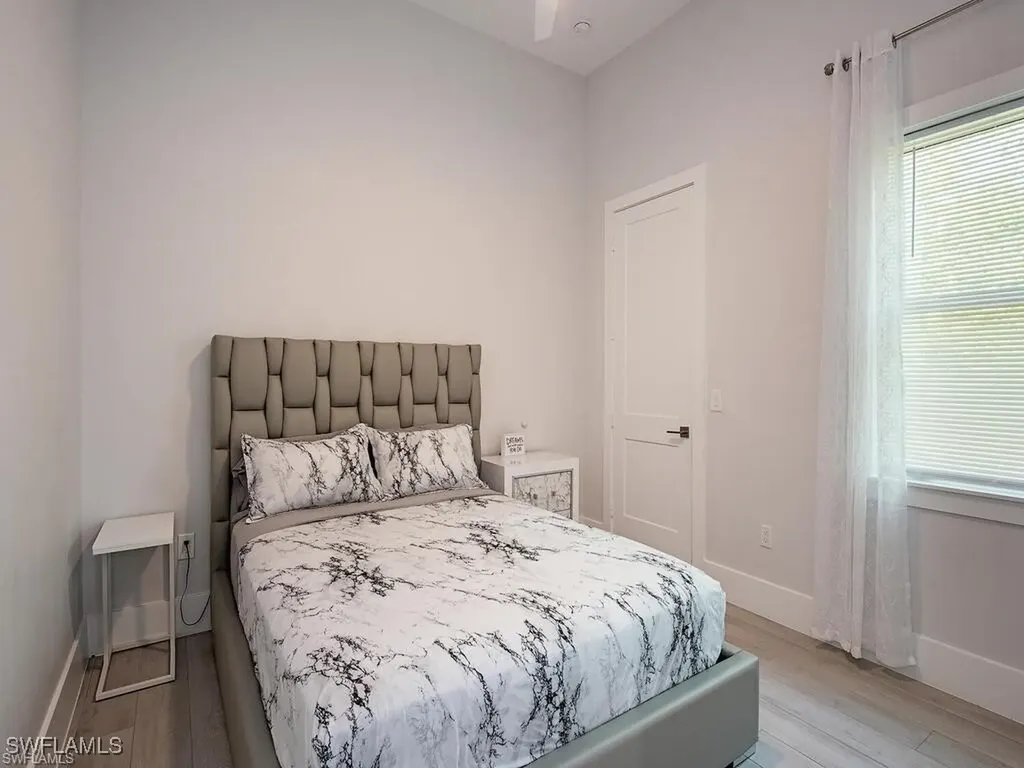 710 Soll Street Naples FL 34109