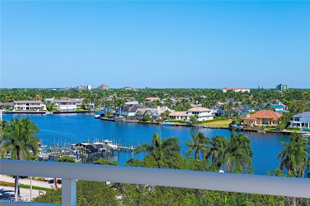 4255 Gulf Shore Boulevard N Naples FL 34103