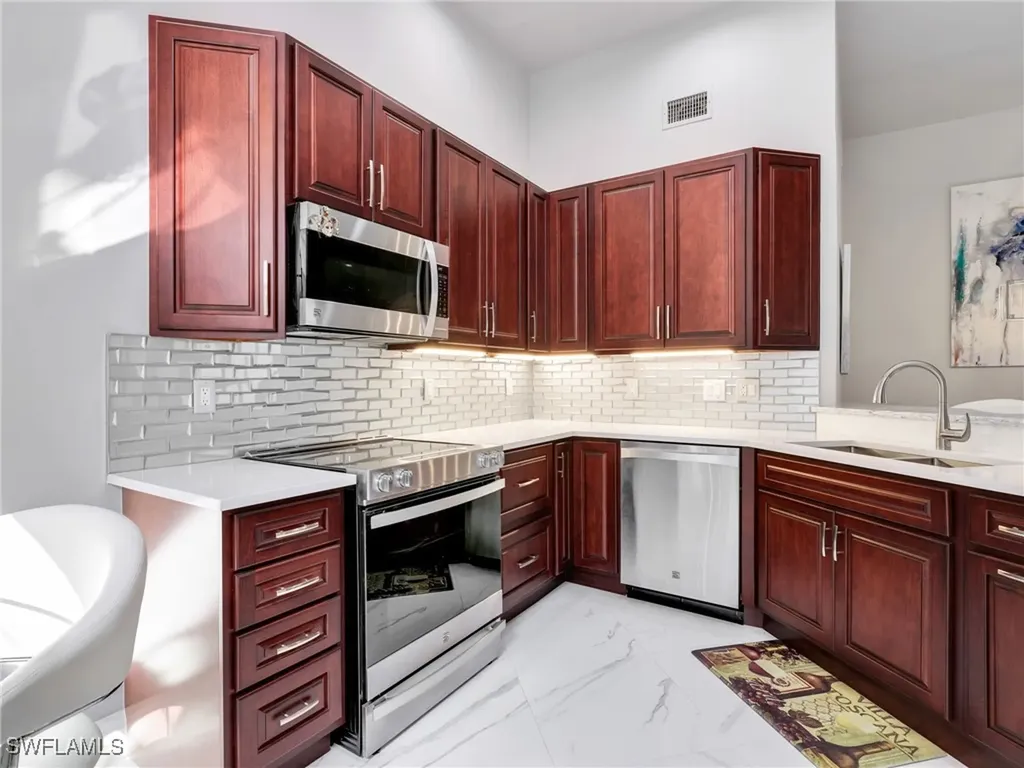 625 Beachwalk Circle Naples FL 34108