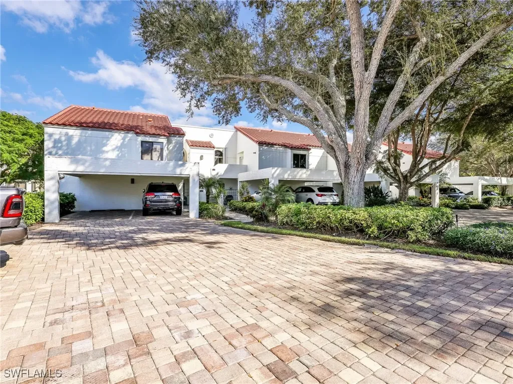 625 Beachwalk Circle Naples FL 34108