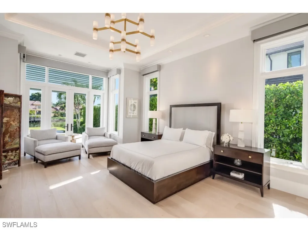 997 Spyglass Lane Naples FL 34102