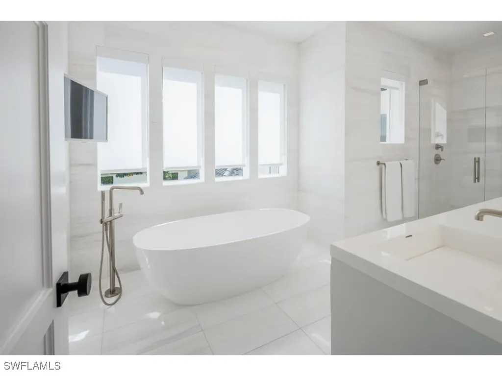 997 Spyglass Lane Naples FL 34102