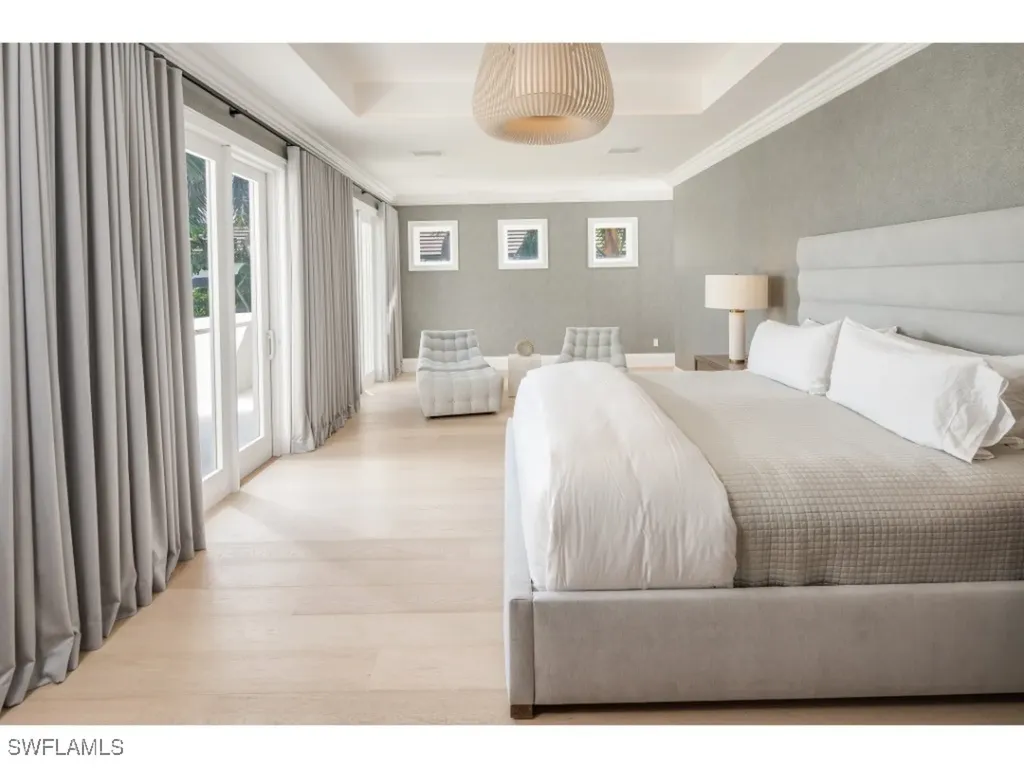 997 Spyglass Lane Naples FL 34102