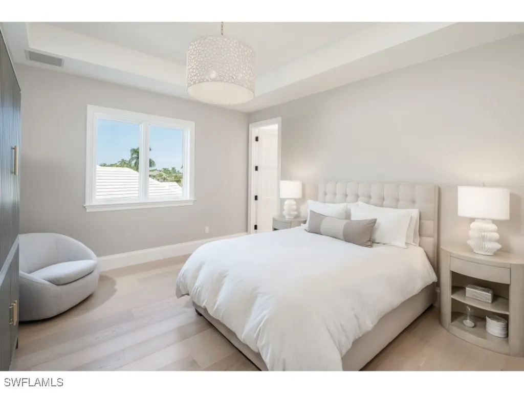 997 Spyglass Lane Naples FL 34102