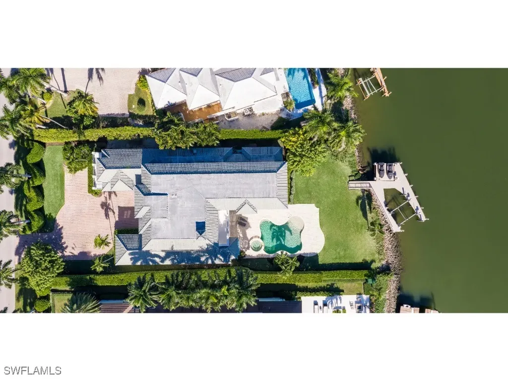 997 Spyglass Lane Naples FL 34102