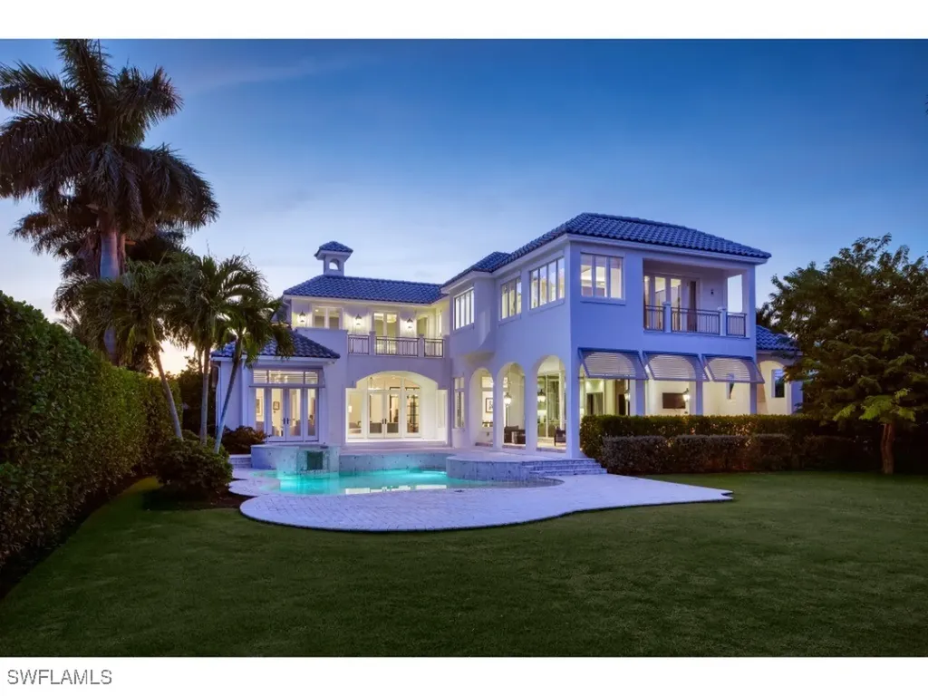 997 Spyglass Lane Naples FL 34102