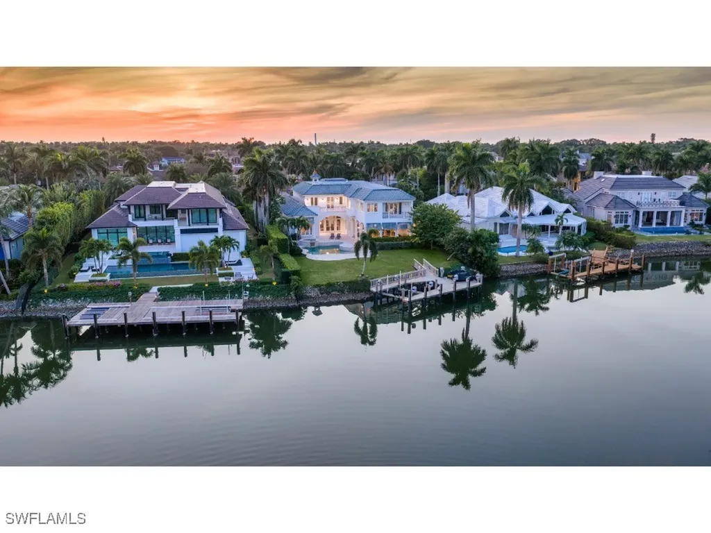 997 Spyglass Lane Naples FL 34102