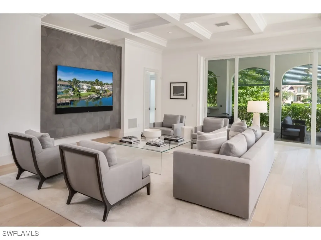 997 Spyglass Lane Naples FL 34102