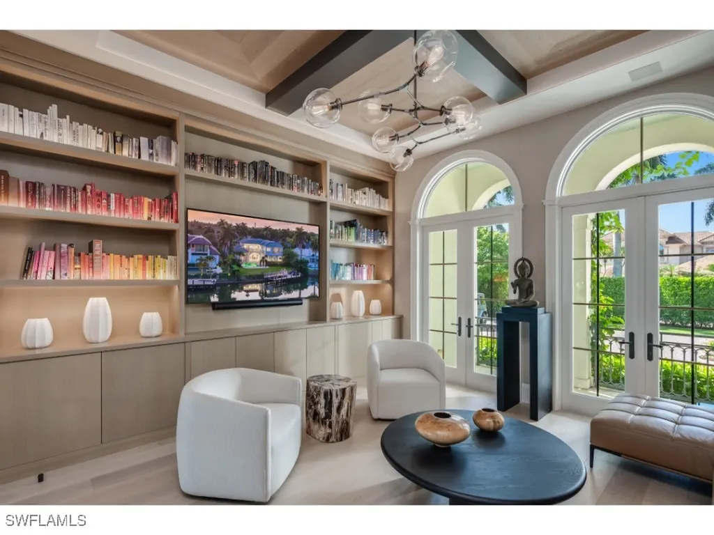 997 Spyglass Lane Naples FL 34102