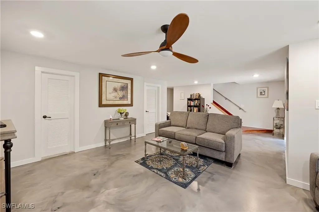 9395 Pennsylvania Avenue Bonita Springs FL 34135