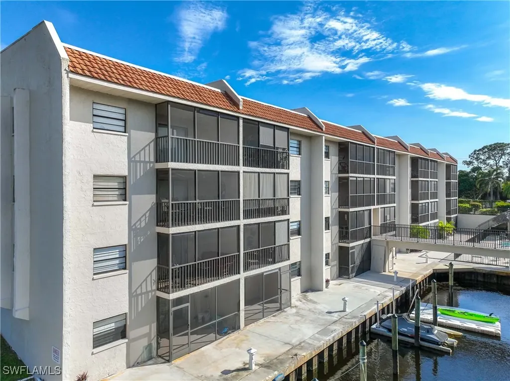 9395 Pennsylvania Avenue Bonita Springs FL 34135