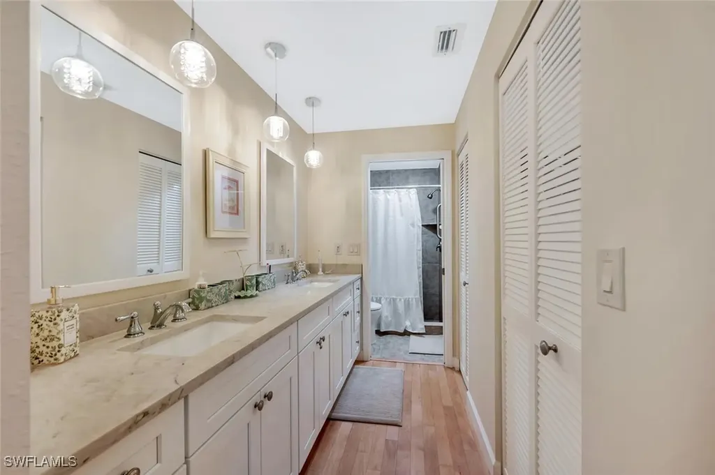 818 Tanbark Drive Naples FL 34108
