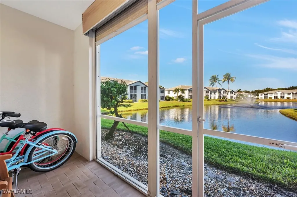818 Tanbark Drive Naples FL 34108