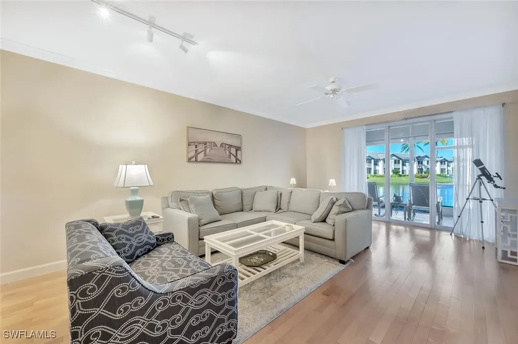 818 Tanbark Drive Naples FL 34108