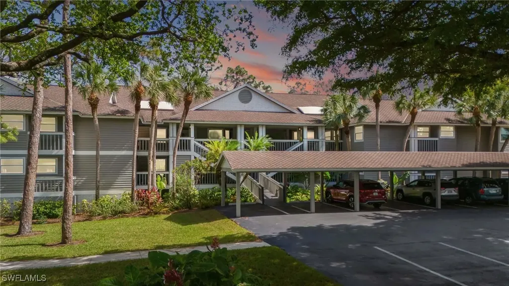 622 Wiggins Bay Drive Naples FL 34110