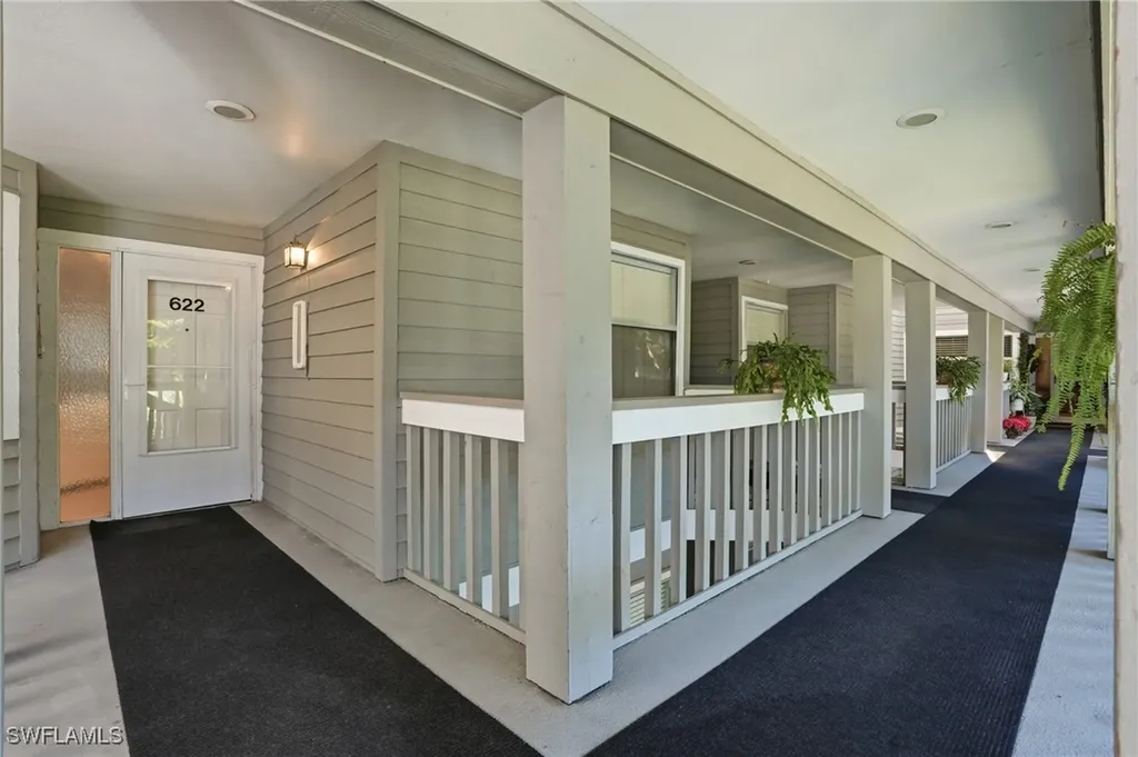 622 Wiggins Bay Drive Naples FL 34110