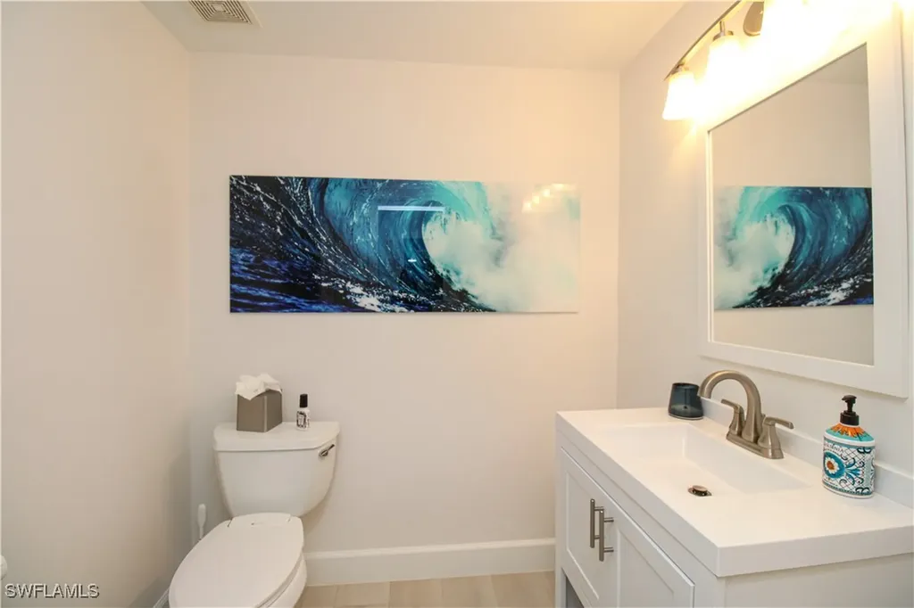 1555 Crayton Road Naples FL 34102