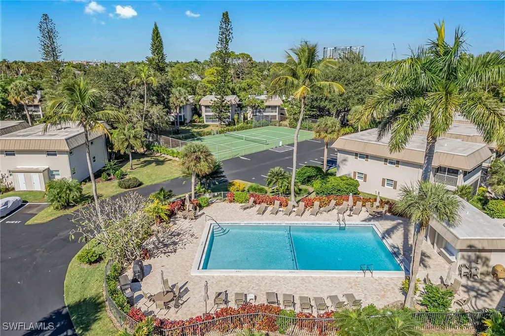 1549 Sandpiper Street Naples FL 34102