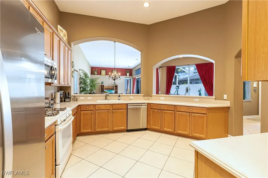 1761 Tarpon Bay Drive S Naples FL 34119