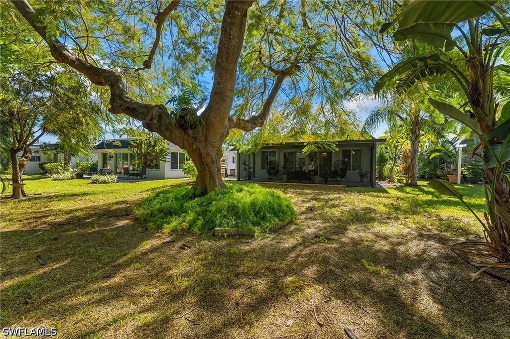 19 Knights Bridge Road Naples FL 34112