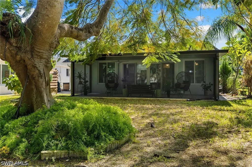 19 Knights Bridge Road Naples FL 34112