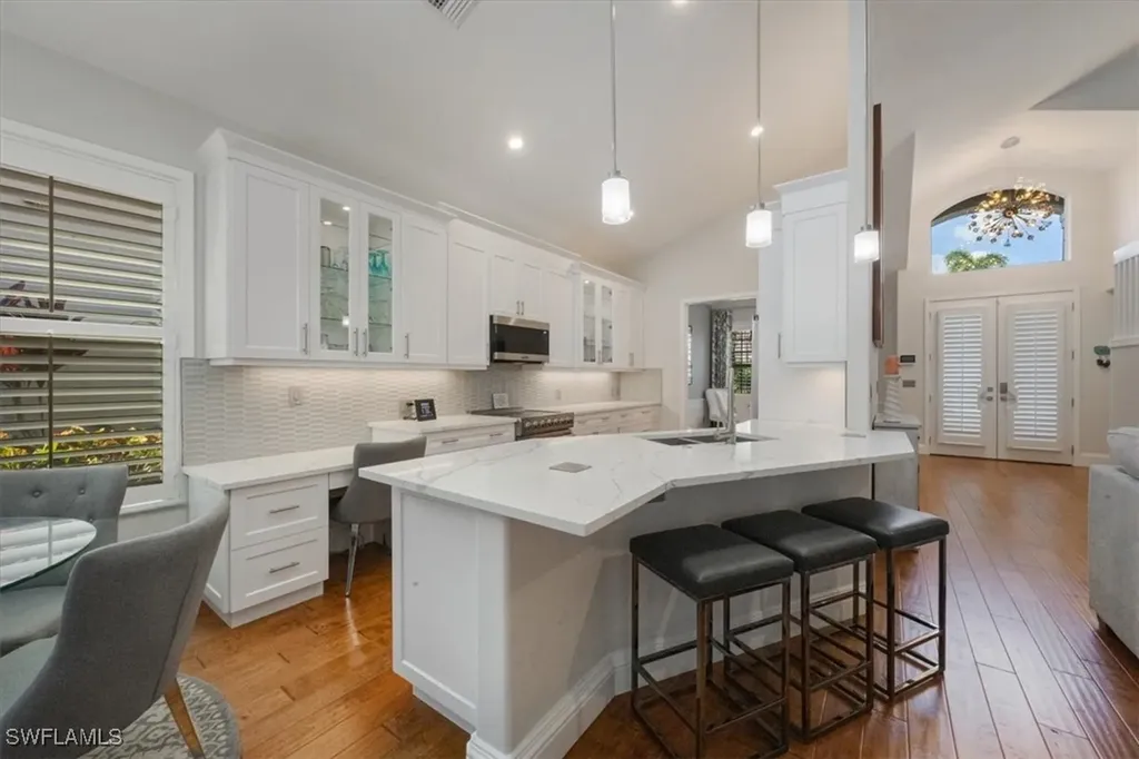 8828 Ventura Way Naples FL 34109