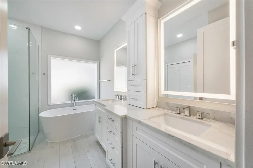 8828 Ventura Way Naples FL 34109