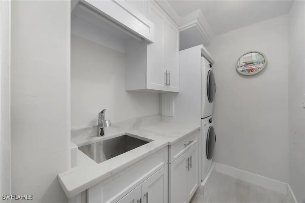 8828 Ventura Way Naples FL 34109