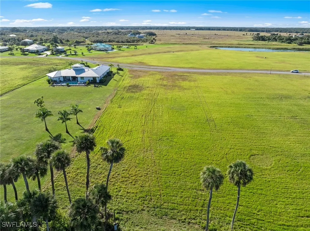 22821 Yellow Button Lane Alva FL 33920