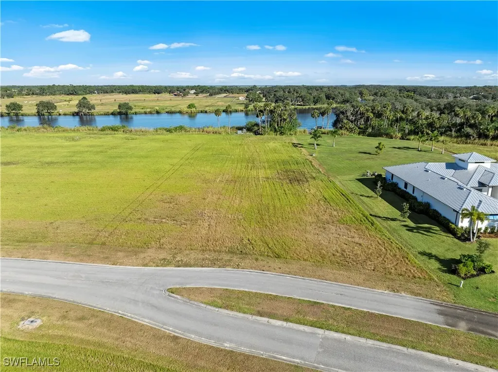 22821 Yellow Button Lane Alva FL 33920