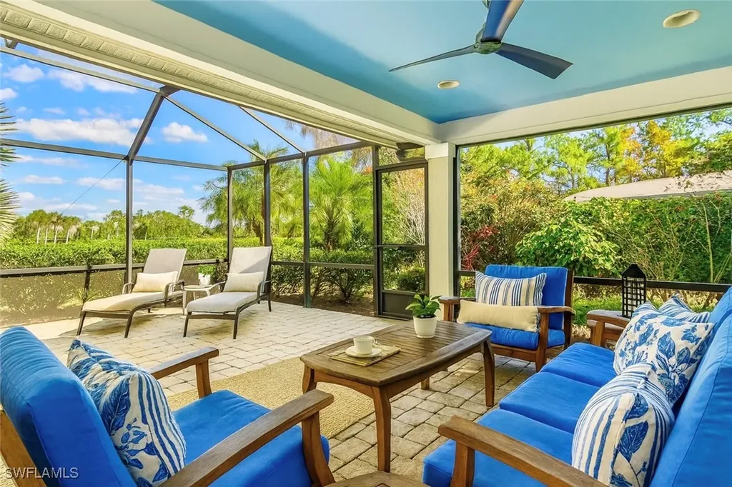 4 Stonehedge Point Naples FL 34105