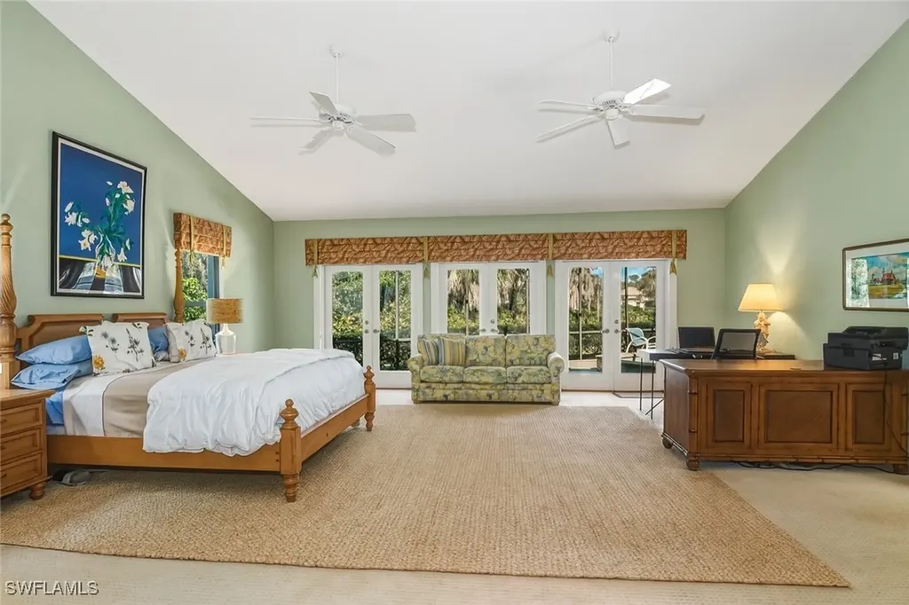 4 Stonehedge Point Naples FL 34105