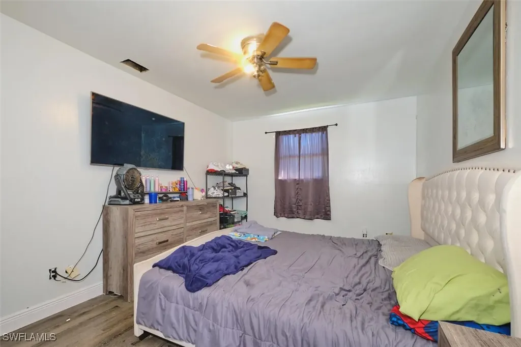706 SW 31st Street Cape Coral FL 33914