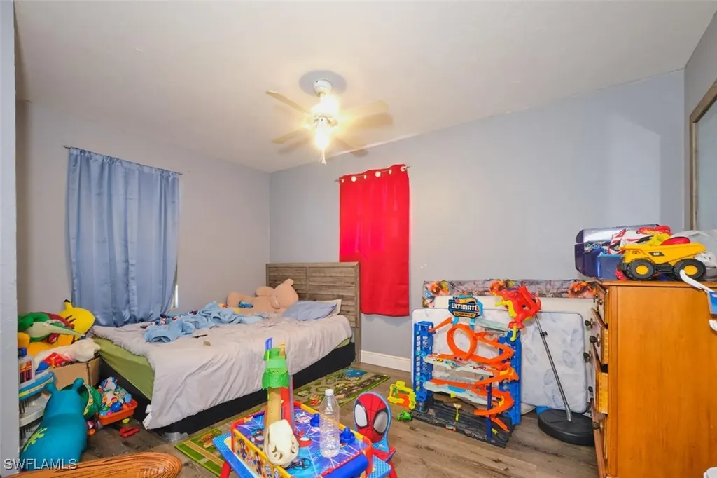 706 SW 31st Street Cape Coral FL 33914