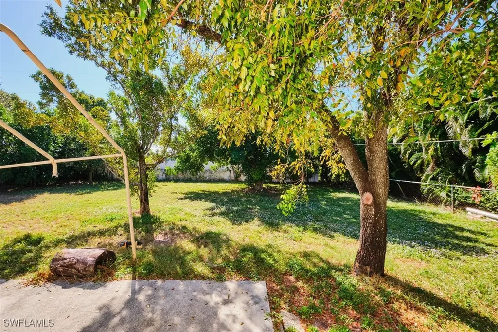 706 SW 31st Street Cape Coral FL 33914