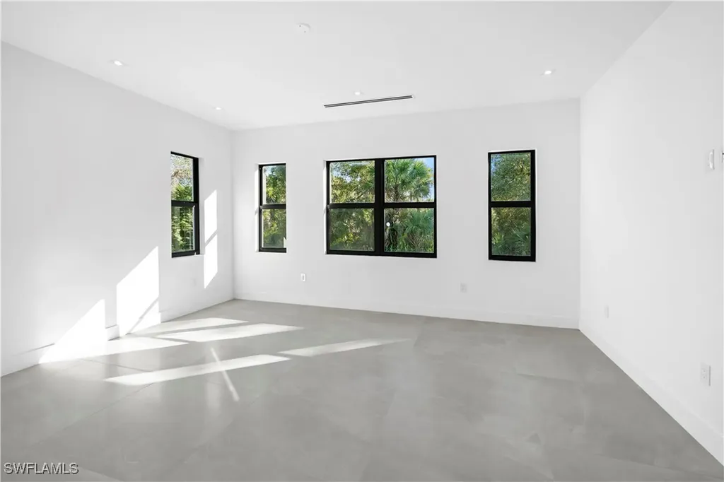 4070 24th Avenue SE Naples FL 34117
