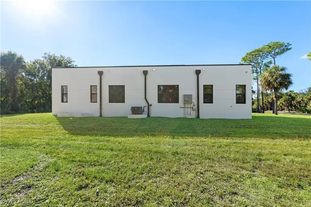4070 24th Avenue SE Naples FL 34117