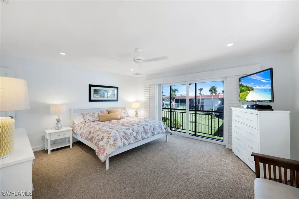 2211 Gulf Shore Boulevard N Naples FL 34102