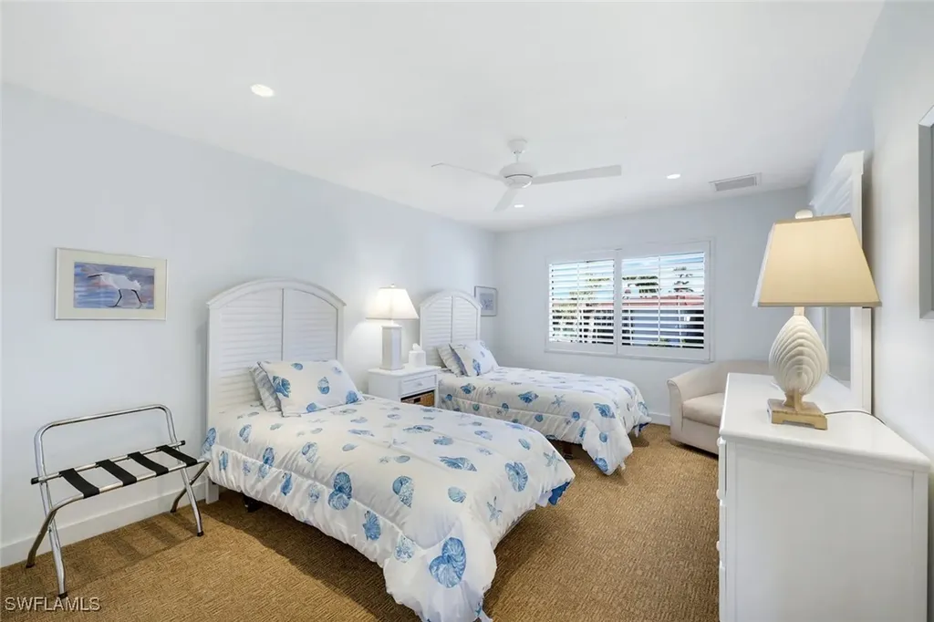2211 Gulf Shore Boulevard N Naples FL 34102