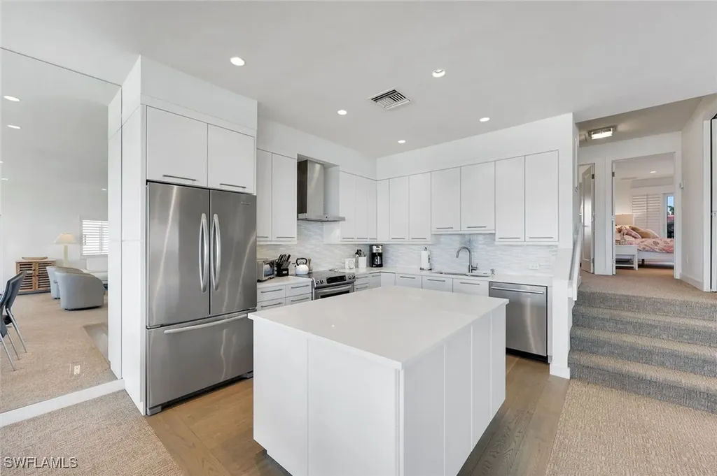 2211 Gulf Shore Boulevard N Naples FL 34102