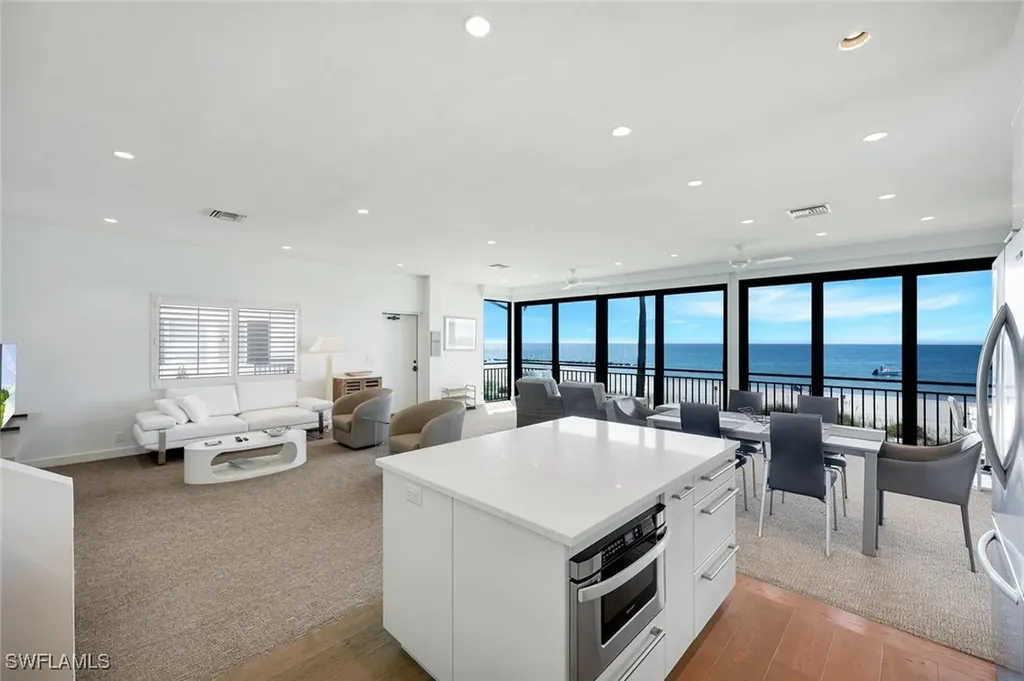 2211 Gulf Shore Boulevard N Naples FL 34102