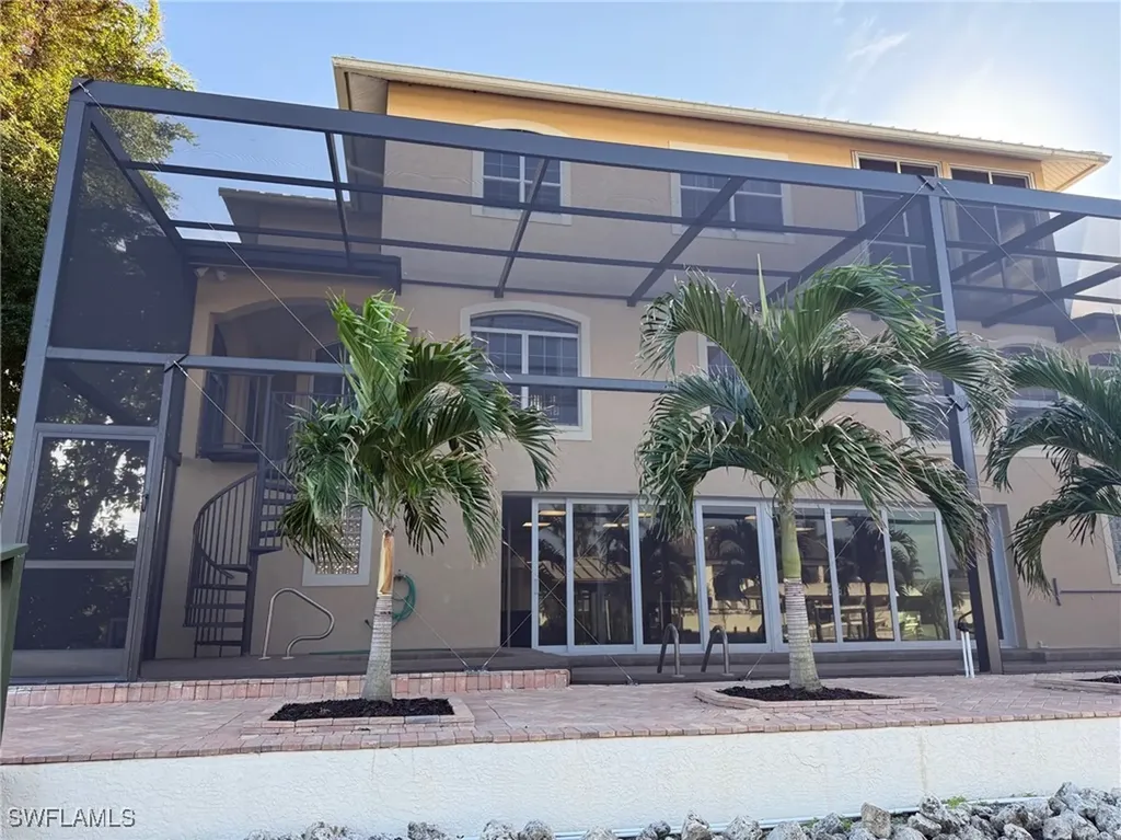 223 Dolphin Cove Court Bonita Springs FL 34134