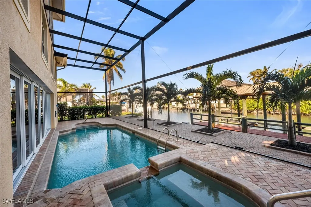223 Dolphin Cove Court Bonita Springs FL 34134