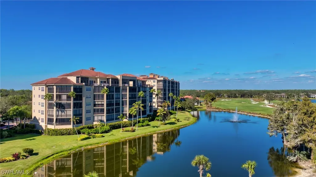 570 El Camino Real Naples FL 34119