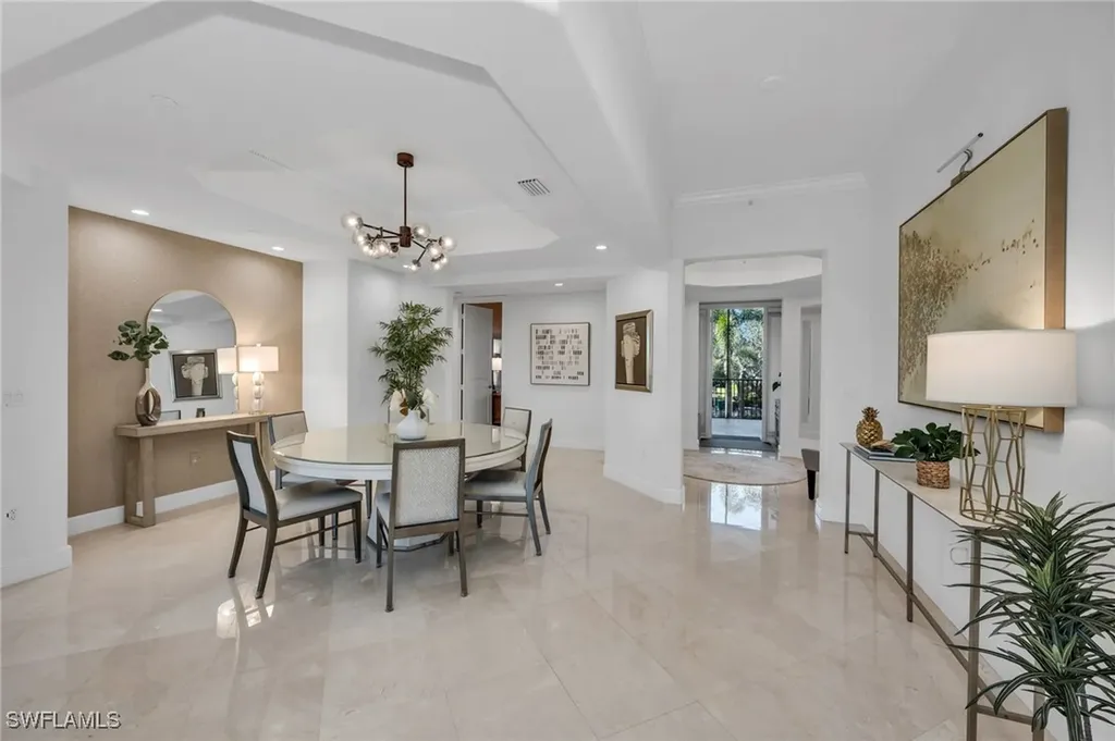570 El Camino Real Naples FL 34119