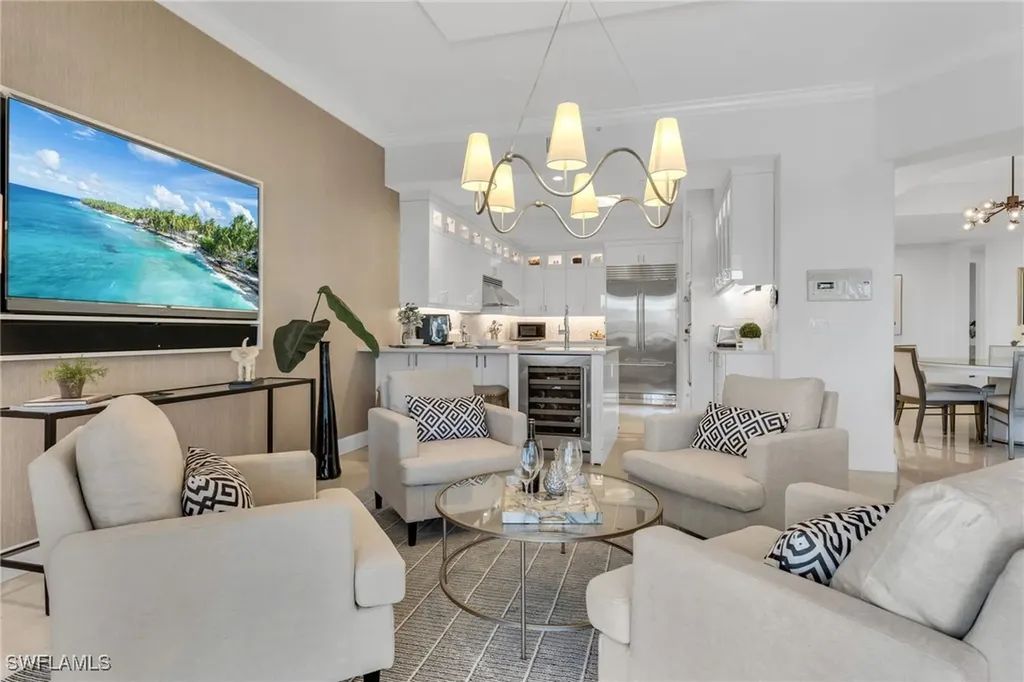 570 El Camino Real Naples FL 34119